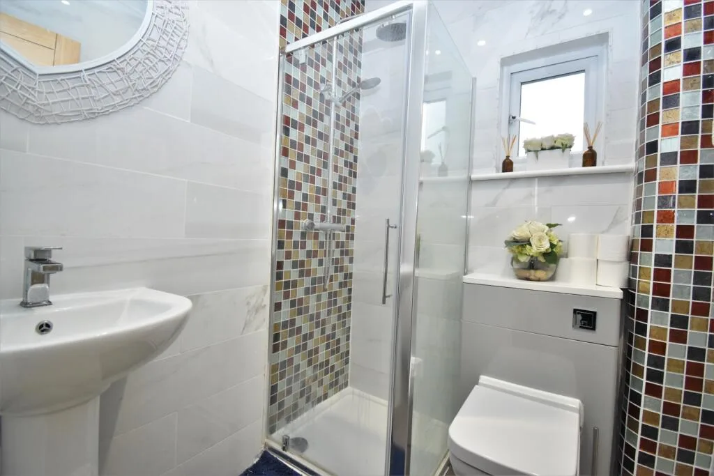 1 bedroom house share for rent