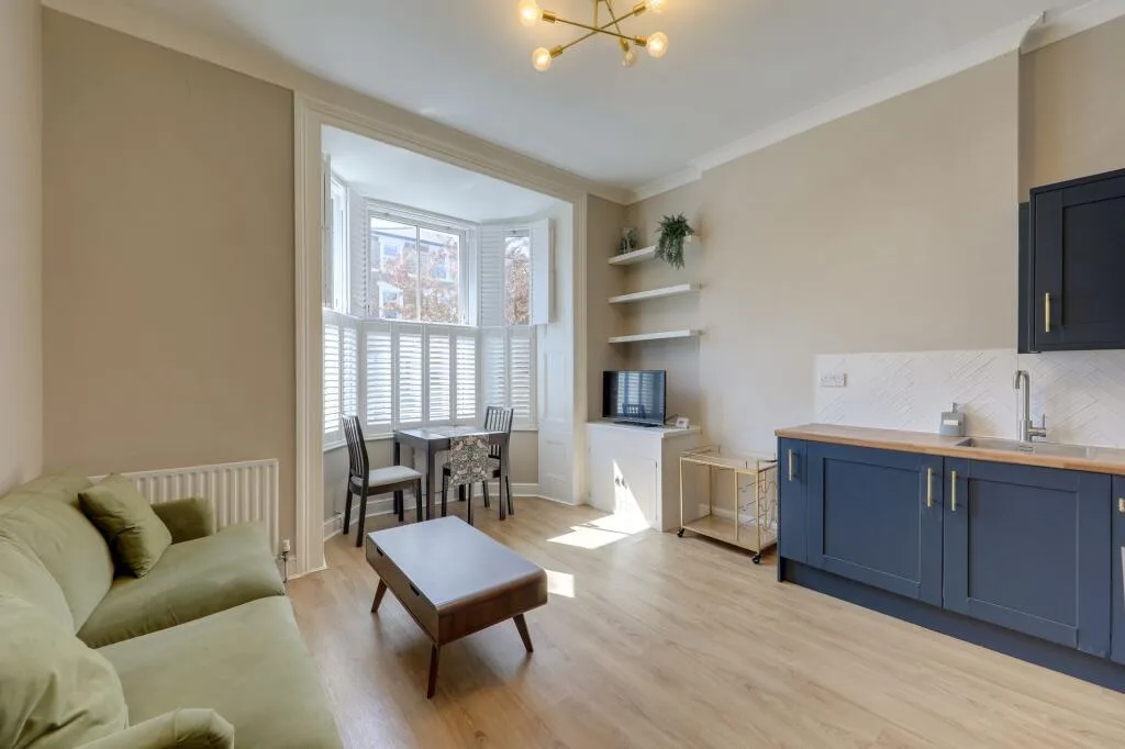 2 bedroom flat for rent