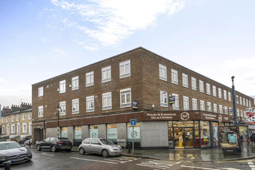 Studio flat for rent