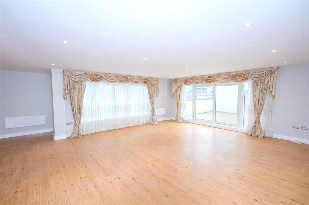 3 bedroom apartment for rent