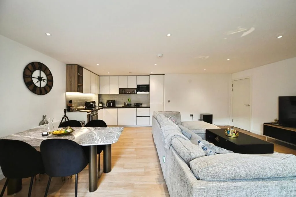 2 bedroom flat for rent