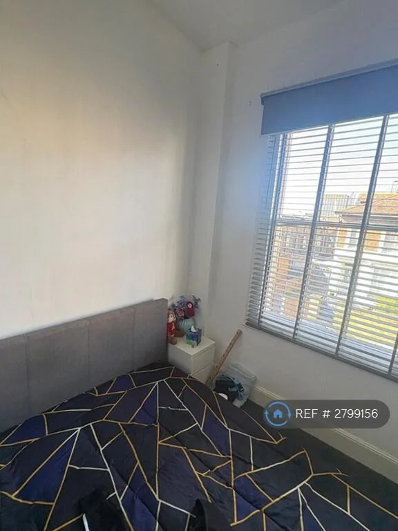 1 bedroom house share for rent