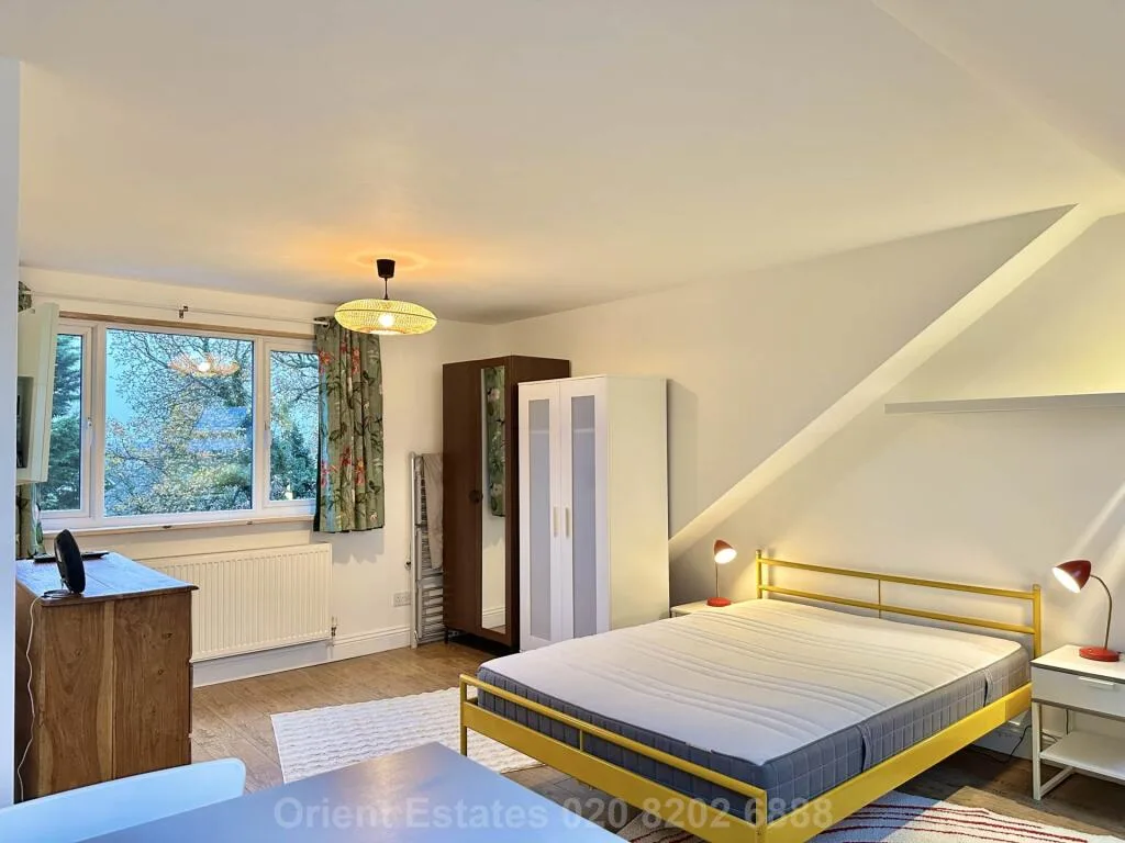 Studio flat for rent