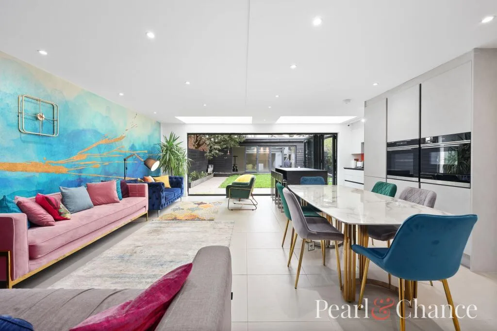 3 bedroom ground floor flat for rent