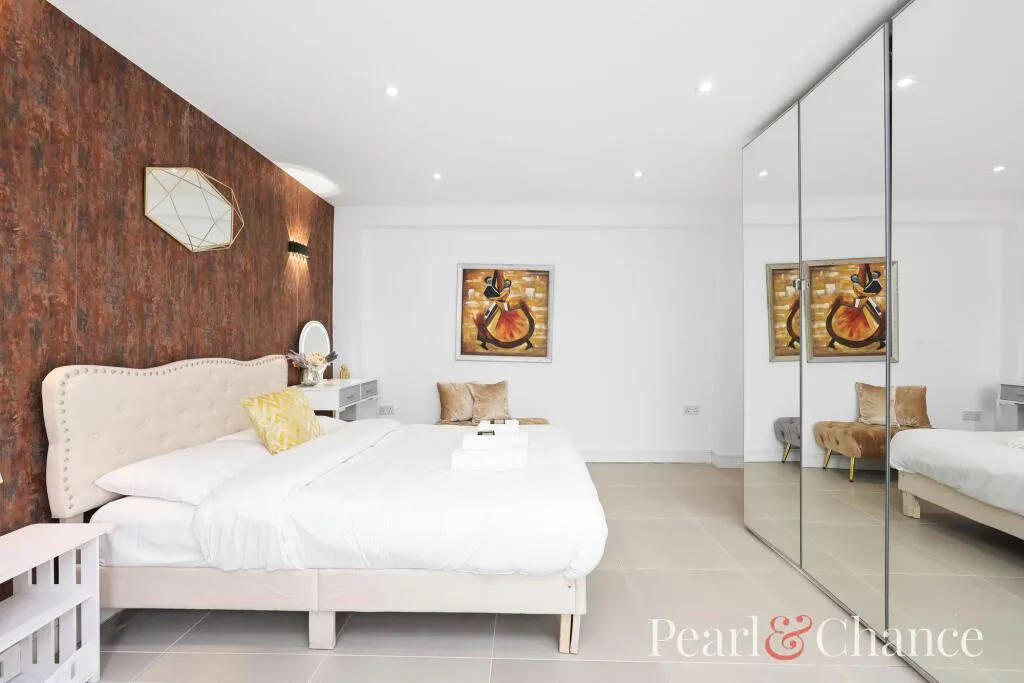 3 bedroom ground floor flat for rent