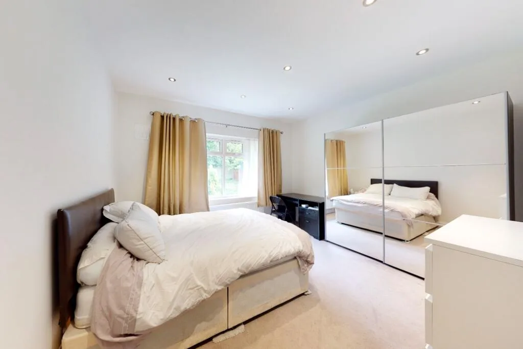 3 bedroom flat for rent