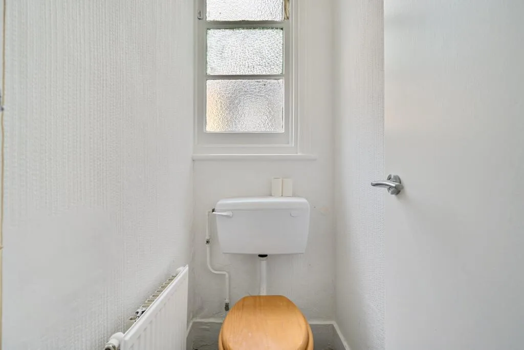 1 bedroom maisonette for rent