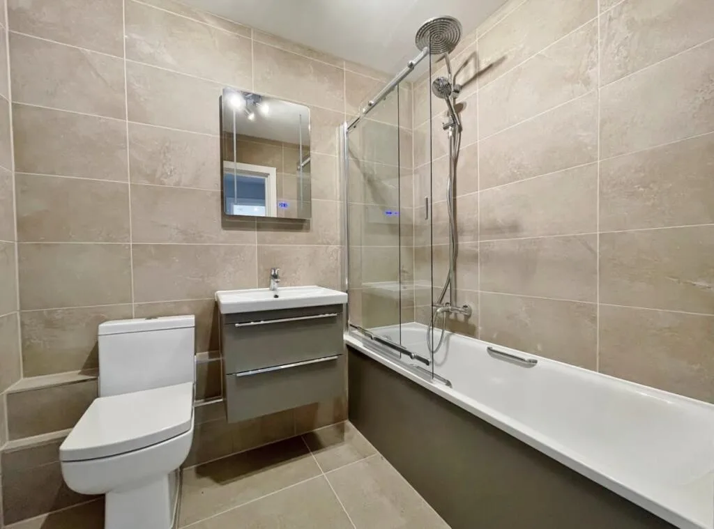 2 bedroom house for rent