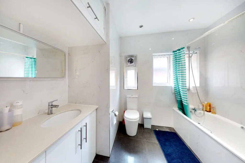 3 bedroom apartment for rent
