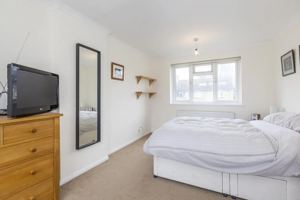3 bedroom end of terrace house for rent