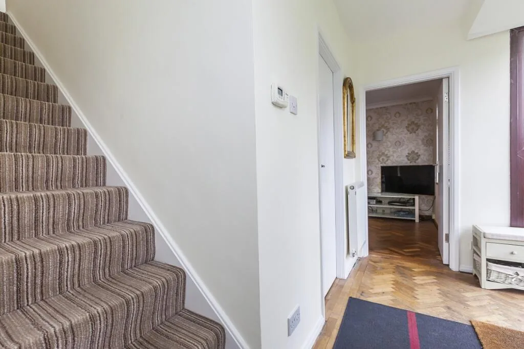 3 bedroom end of terrace house for rent