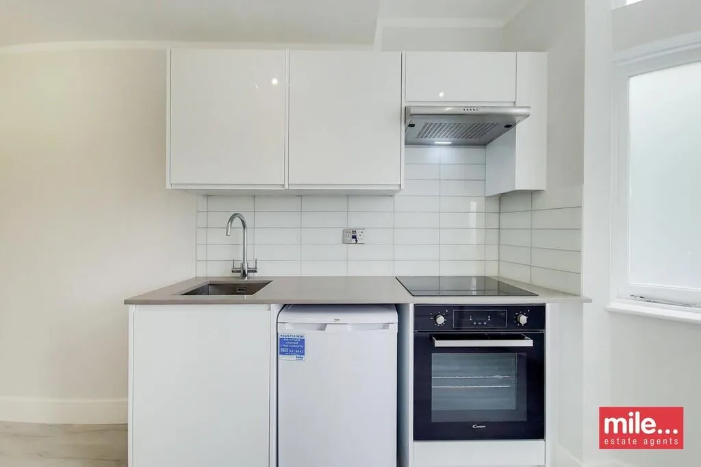 Studio flat for rent