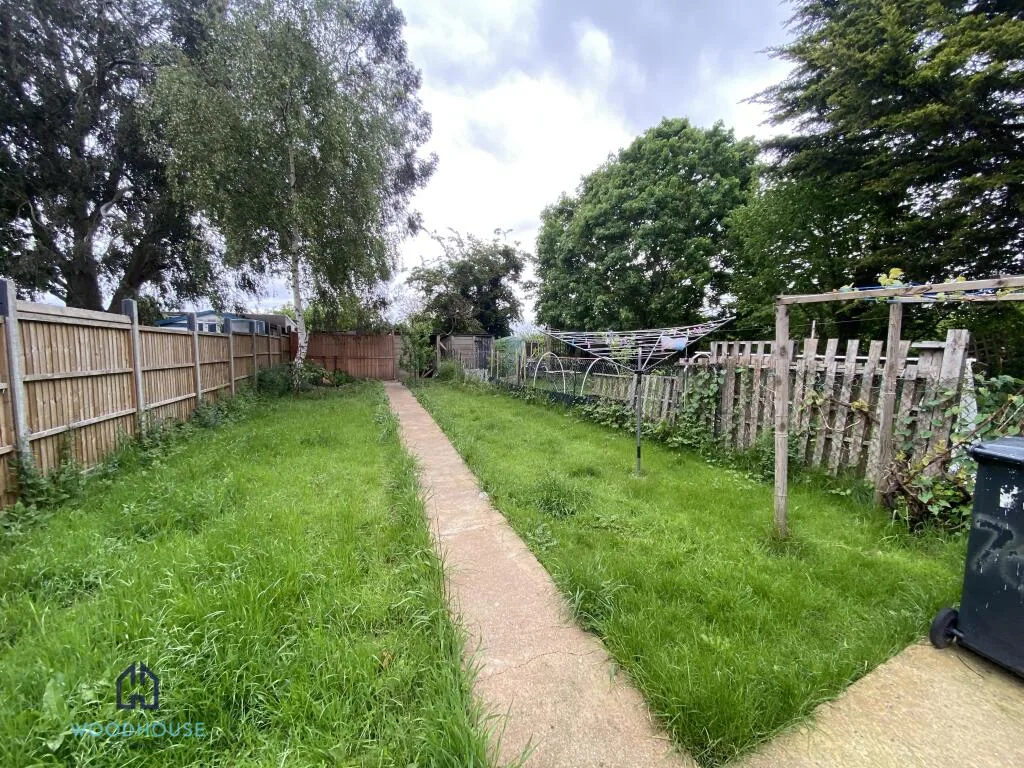 1 bedroom maisonette for rent