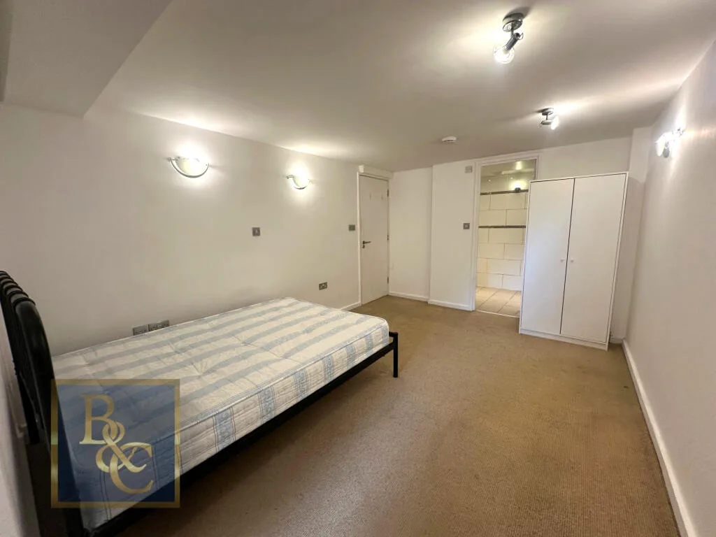 3 bedroom maisonette for rent