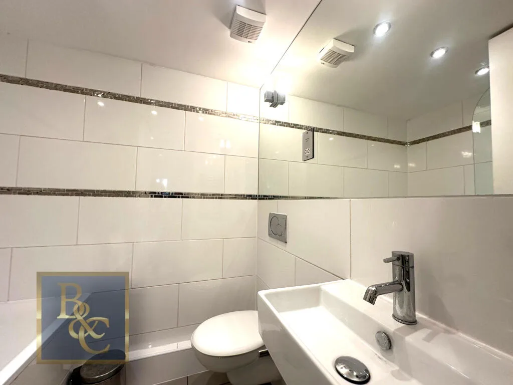 3 bedroom maisonette for rent
