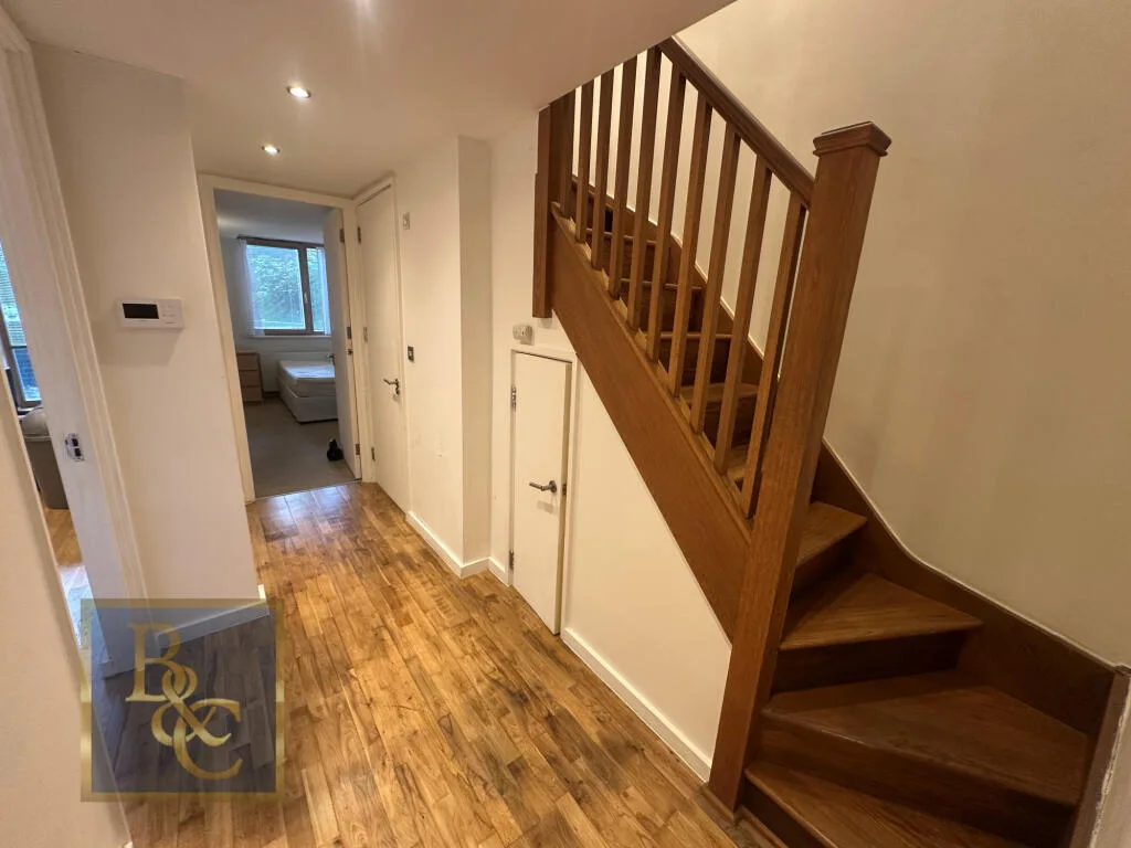 3 bedroom maisonette for rent