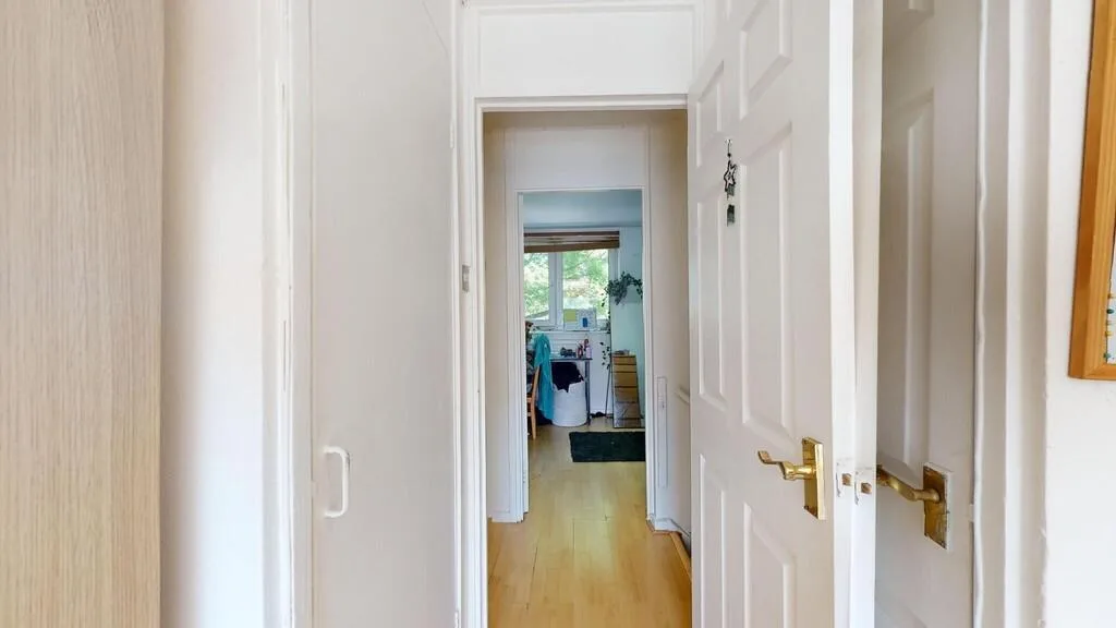 2 bedroom maisonette for rent