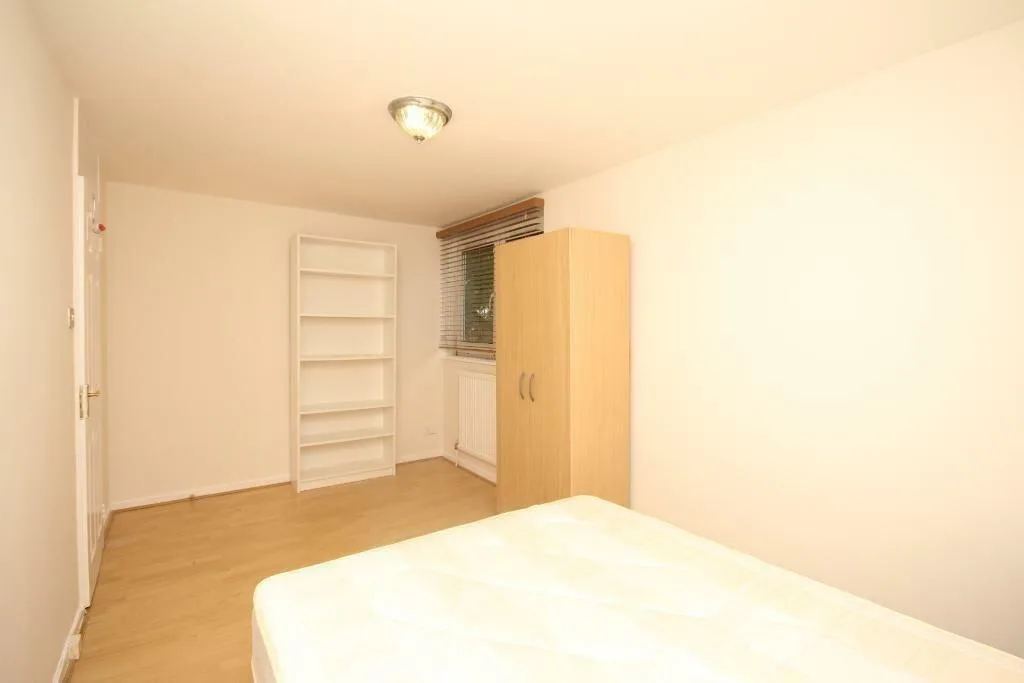 2 bedroom maisonette for rent
