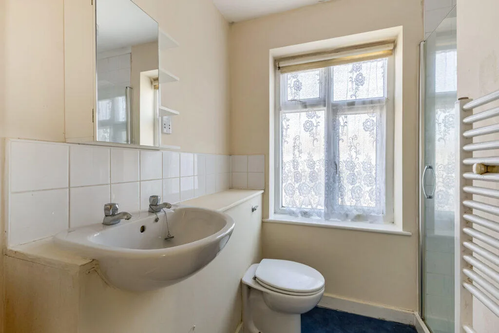 1 bedroom house for rent