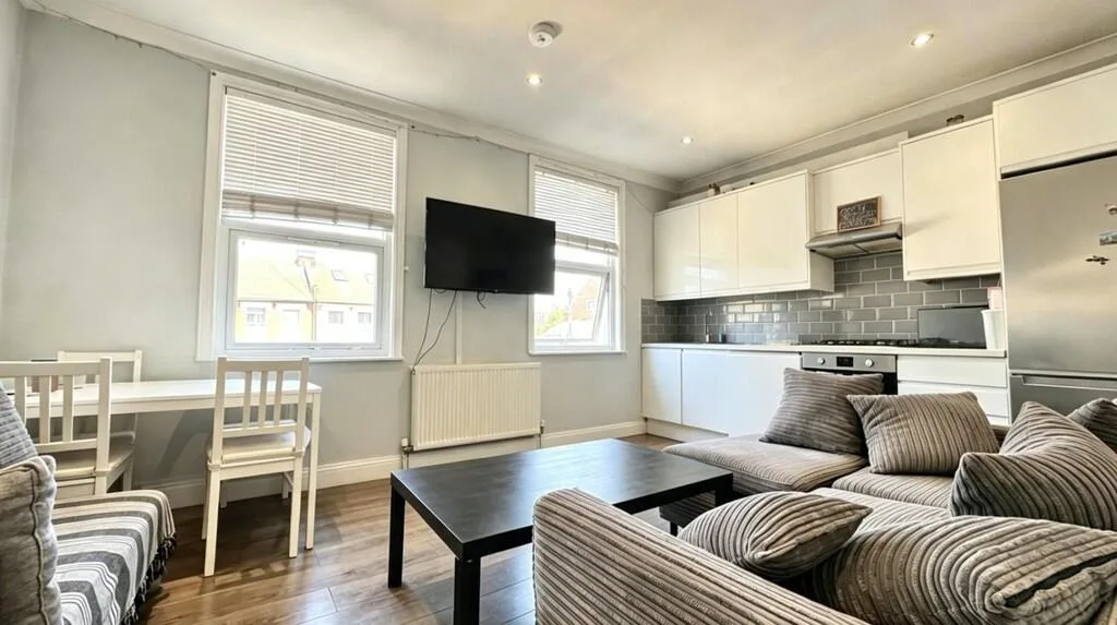 2 bedroom flat for rent