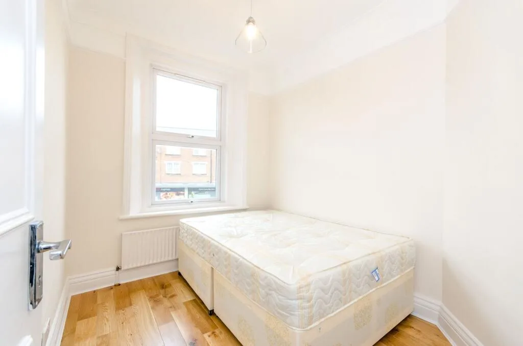 3 bedroom flat for rent