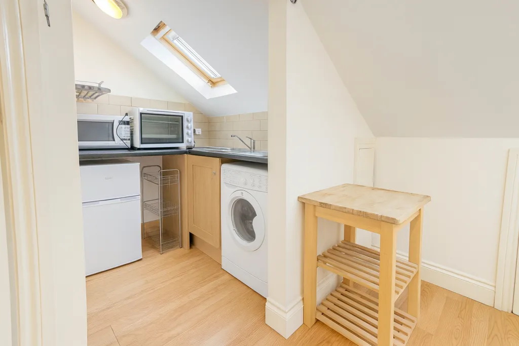 Studio flat for rent