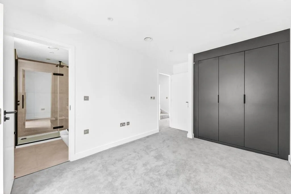 4 bedroom terraced house for rent