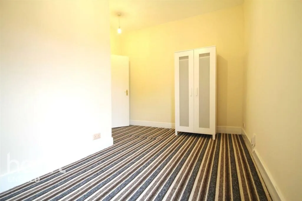 3 bedroom detached house for rent