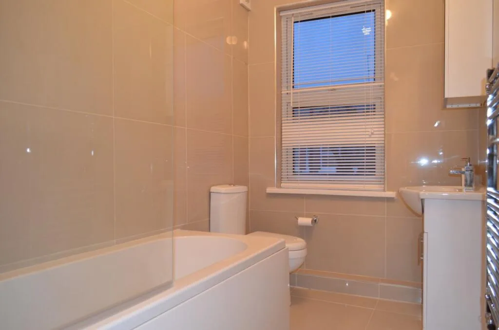 3 bedroom flat for rent