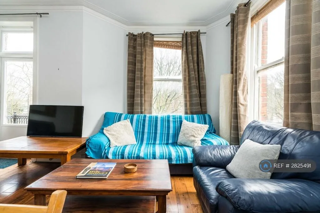 3 bedroom flat for rent