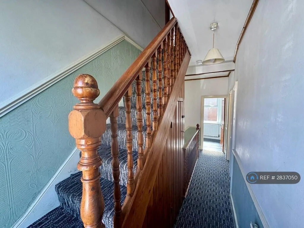 1 bedroom house share for rent