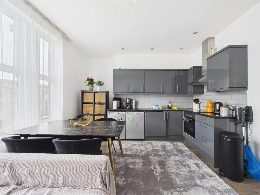 1 bedroom house for rent