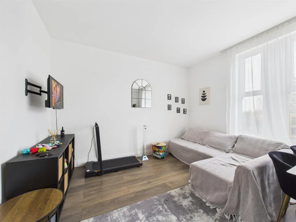 1 bedroom house for rent