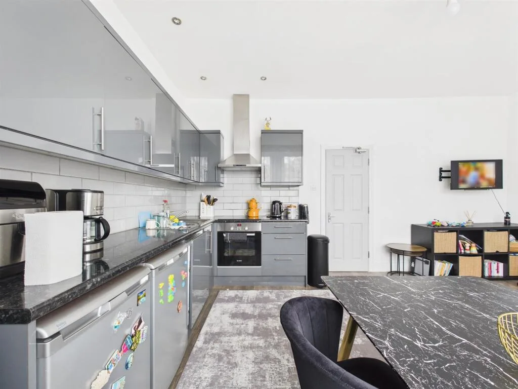 1 bedroom house for rent