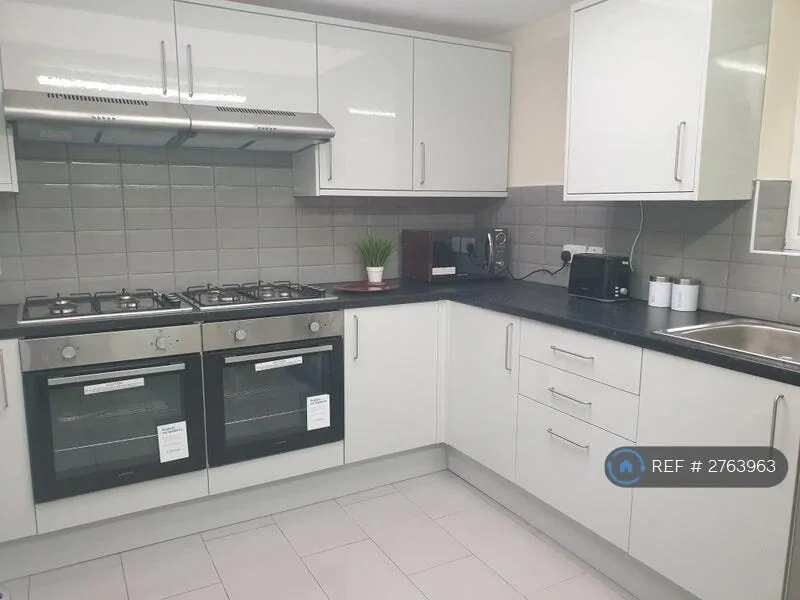 1 bedroom house share for rent