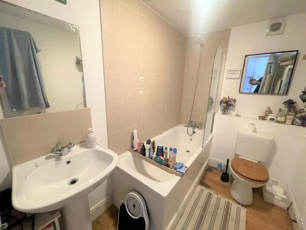 1 bedroom house for rent