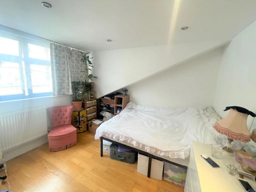 1 bedroom house for rent