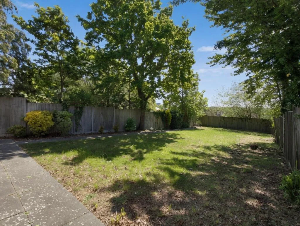 5 bedroom semi-detached house for rent