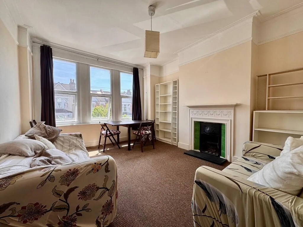 2 bedroom flat for rent
