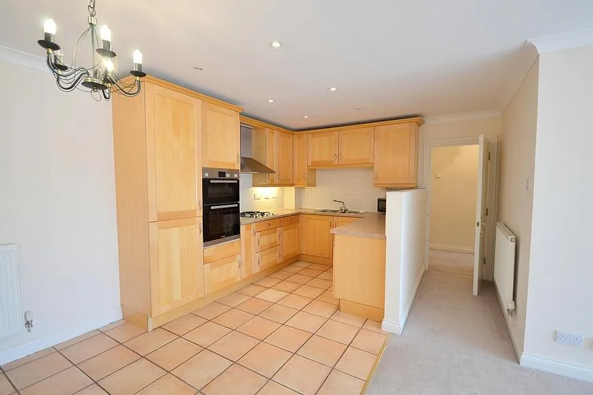 2 bedroom flat for rent