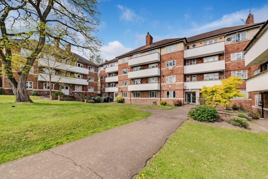 2 bedroom flat for rent