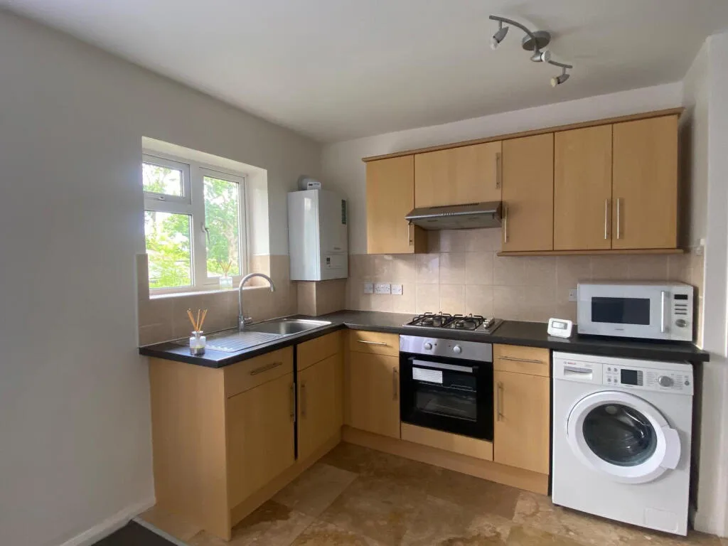 2 bedroom flat for rent