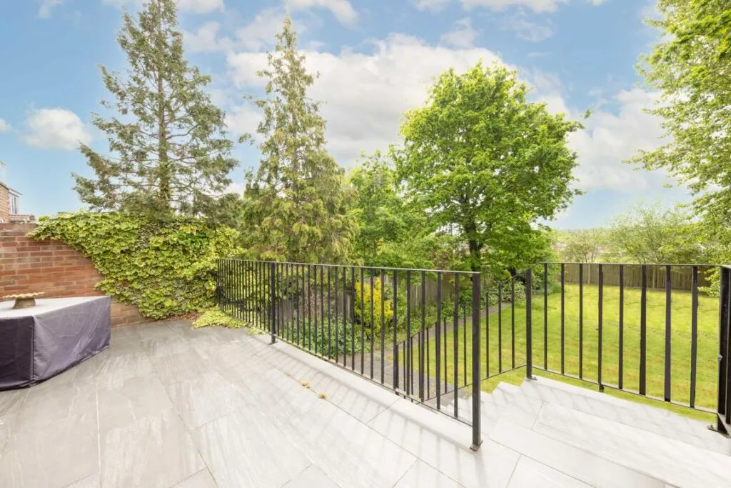 5 bedroom house for rent