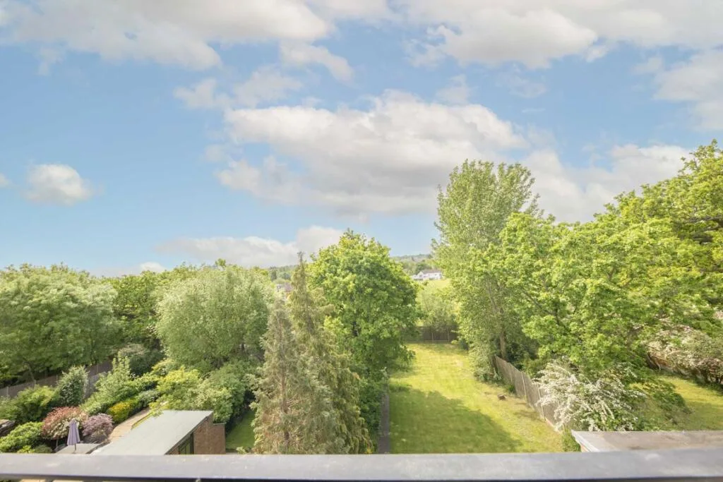 5 bedroom house for rent