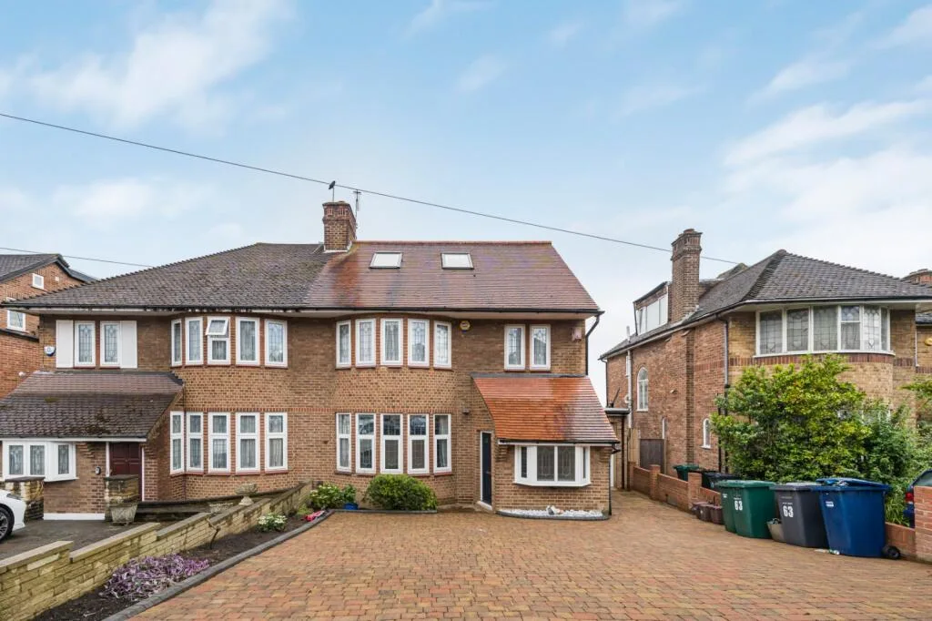 5 bedroom house for rent