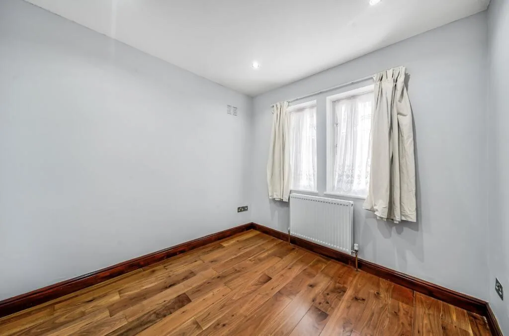 5 bedroom house for rent