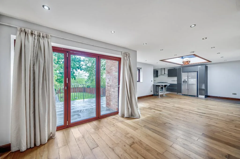 5 bedroom house for rent
