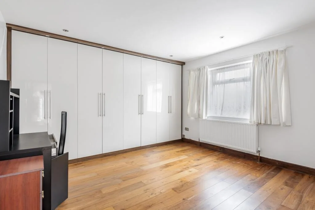5 bedroom house for rent