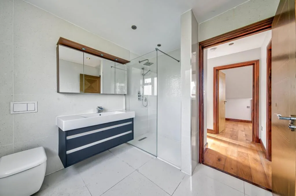5 bedroom house for rent