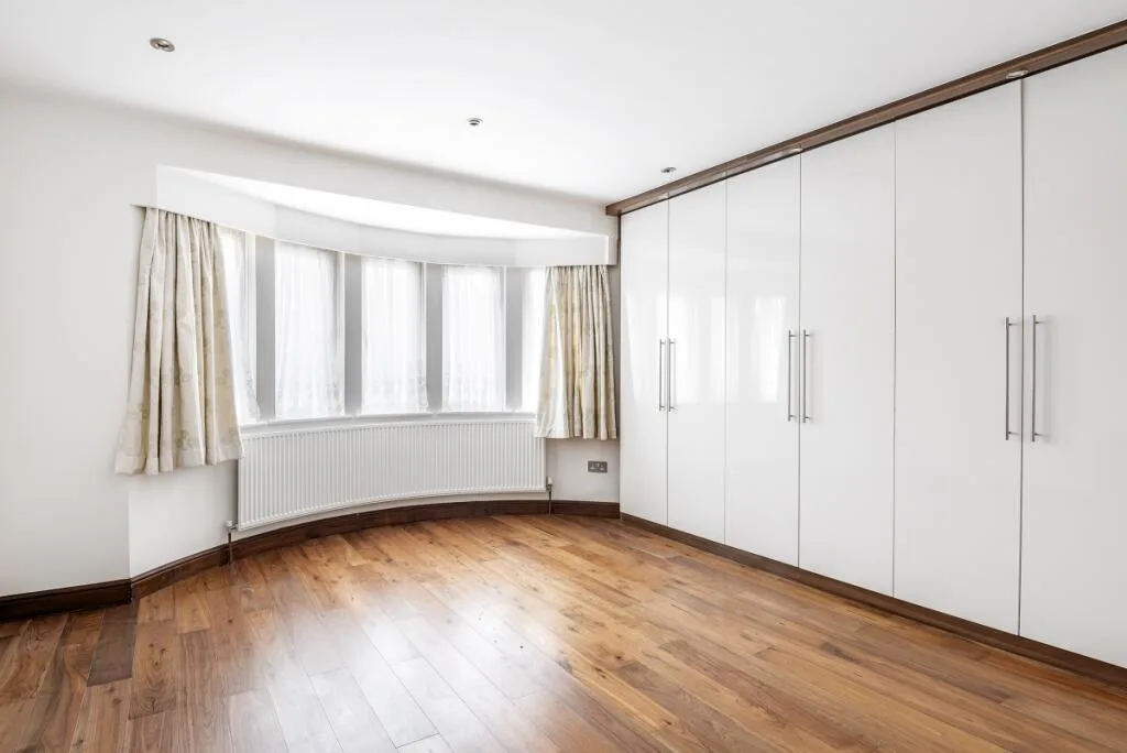 5 bedroom house for rent